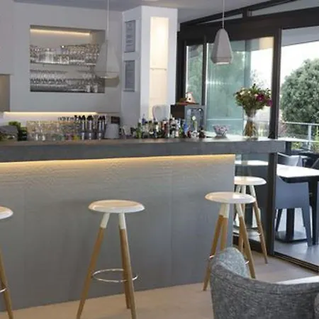 Hoteliere Alcyon شقة فندقية