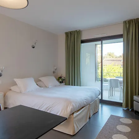 Hoteliere Alcyon بورتو فيكشْيو