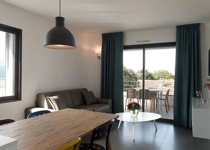 Résidence Hôtelière Alcyon Aparthotel